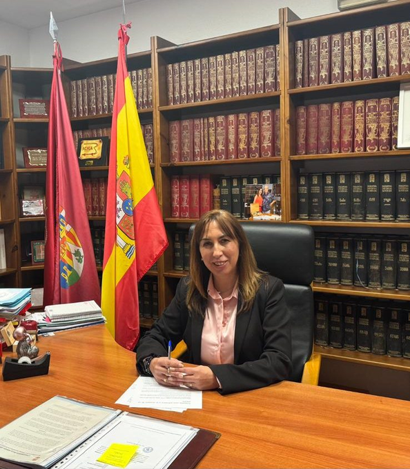 #LosPapelesdePeinado 

<a href="/AYTOLAADRADA/">Ayuntamiento de La Adrada</a> 
<a href="/EspacioAdrada/">Espacio Vecinal de La Adrada</a> 

¿Dónde están publicados los contratos menores del Ayuntamiento de La Adrada con los requisitos de la Ley de Contratos del Sector Público?

El que sepa, que lo diga. Yo no los he encontrado.