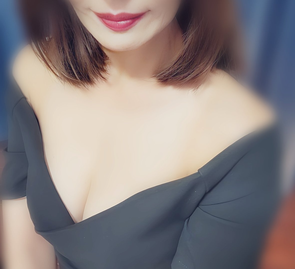 平日も楽しく、先月お会いした紳士様からの再会が嬉しかったです🎶そして気になっていたアレをトライして下さった紳士様、言葉にするのは難しいのに丁寧にご感想下さったりと嬉しかった❤ 
身を委ねのが苦手な方ほど受けてほしいリンガム✨️
懐かしい写真見つけた！！ 
#鶯谷メンズエステ