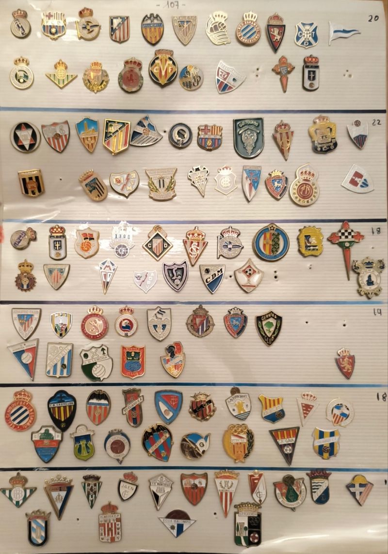 ❤️ Like si está vuestro equipo.

*Colección de pins.😃