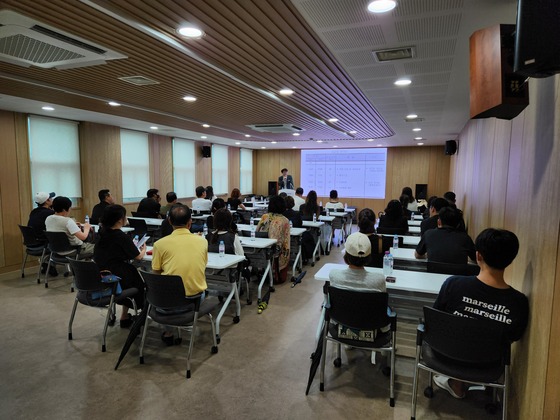 todaykin2021's tweet image. [평택시] 신규·변경 등록 노래연습장 사업자 대상 법정 의무 교육 실시
#평택시 #노래연습장 #법정의무교육 #화재안전 #사업자교육 #안전한여가공간
todaykin.com/14641