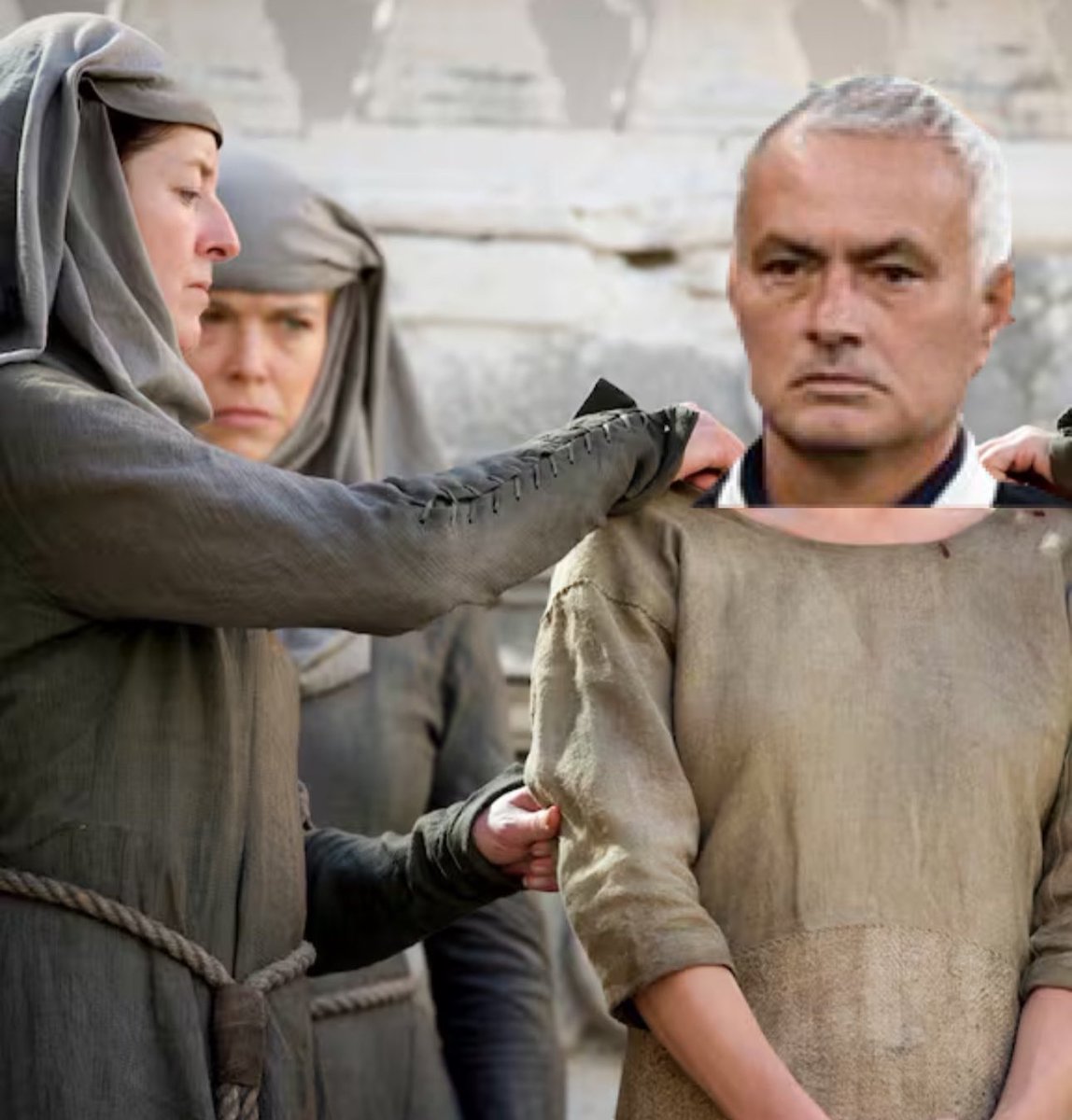 Jose Mourinho and Benfica have reached a 2-year agreement. (Romano)

Mourinho deserved the Walk of Shame, just like in Game of Thrones, right in the middle of Porto and Fenerbahçe fans.