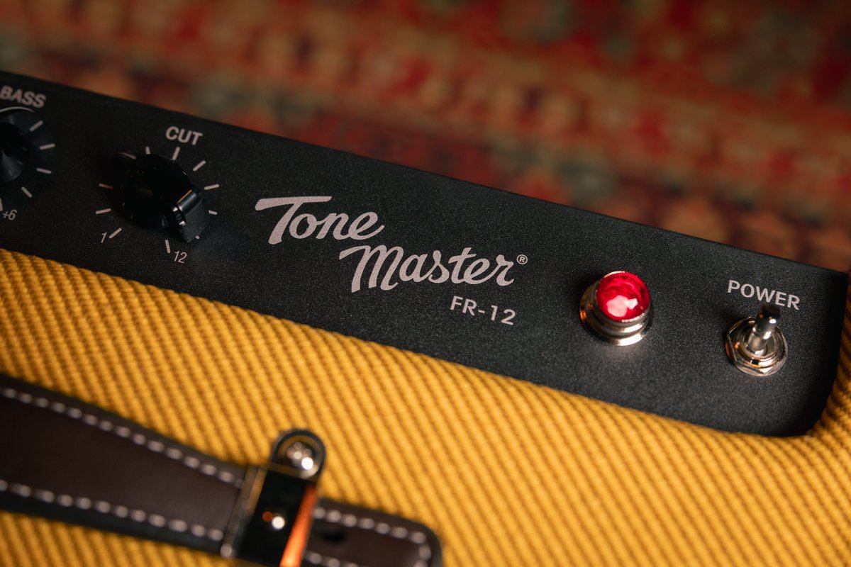 新発売！Tone Master FR-12 Tweed 1,000Wのパワーアンプを内蔵し、十分