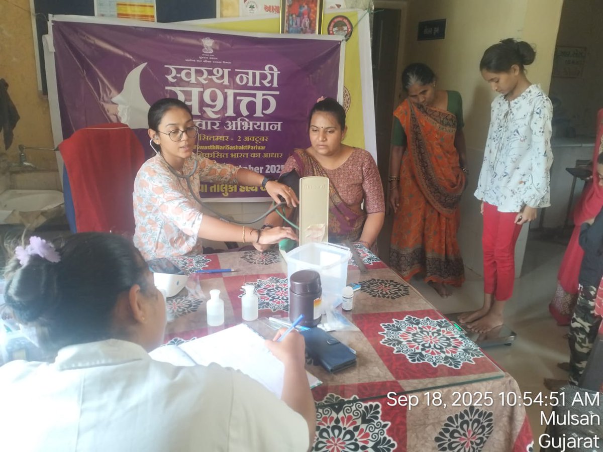 KhervaPhc's tweet photo. આજ રોજ તારીખ ૧૮/૦૯/૨૫ ના રોજ સ્વસ્થ નારી સશકત પરિવાર અંતર્ગત મુલસણ સબ સેન્ટર માં NCD કેમ્પ,ANC HB સ્ક્રીનીંગ, કિશોરી HB સ્ક્રીનીંગ, બાળકો ના વજન ઉંચાઈ અને BMI ચેક કરવામાં આવ્યા.#collectormehsana #cdhomehsana #thomehsana #ddomehsana #teamhealthmehsana https://t.co/OvlwkeVgXP