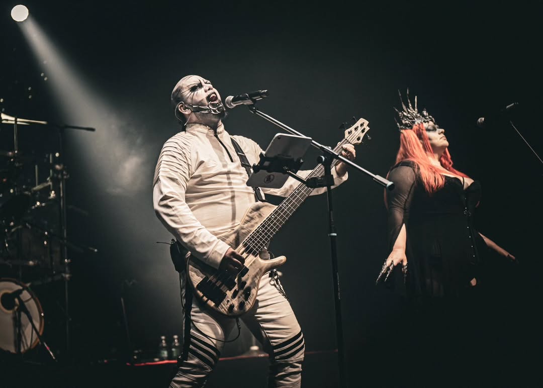 Kozmik temalar, endüstriyel dokunuşlar ve senfonik öğelerle Norveç'te şok etkisi yaratan Nexus Polaris albümü bugün baştan sona IF Beşiktaş'ta çalınıyor. Özel turne kapsamında ilk kez Türkiye'ye gelen The Kovenant 90 dakika sahnede kalacak.