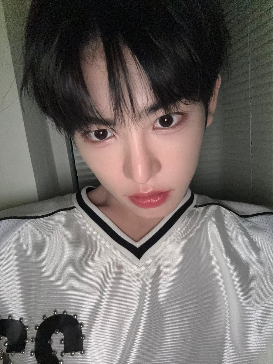 MINJE_FRANCE's tweet photo. ▂ ▃ ▄ ▅ ▆ ▇ FANS █ ▇ ▆ ▅ ▄ ▂

╰┈➤ Nouvelles photos 

@KICKFLIP_FAN_FR
#민제 #Minje 
#KickFlip #킥플립 https://t.co/AYGBWYmHFN