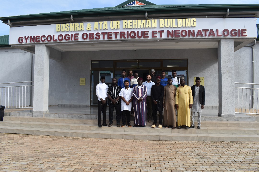 MuslimYouthNGA's tweet image. Nigerian MKA delegation, led by Sadr Abdur Roqib Akinyemi, visited Masroor Eye Institute &amp;amp; General Medical Center. The Jama’at’s quality healthcare services uplift lives. #SadrMKAN