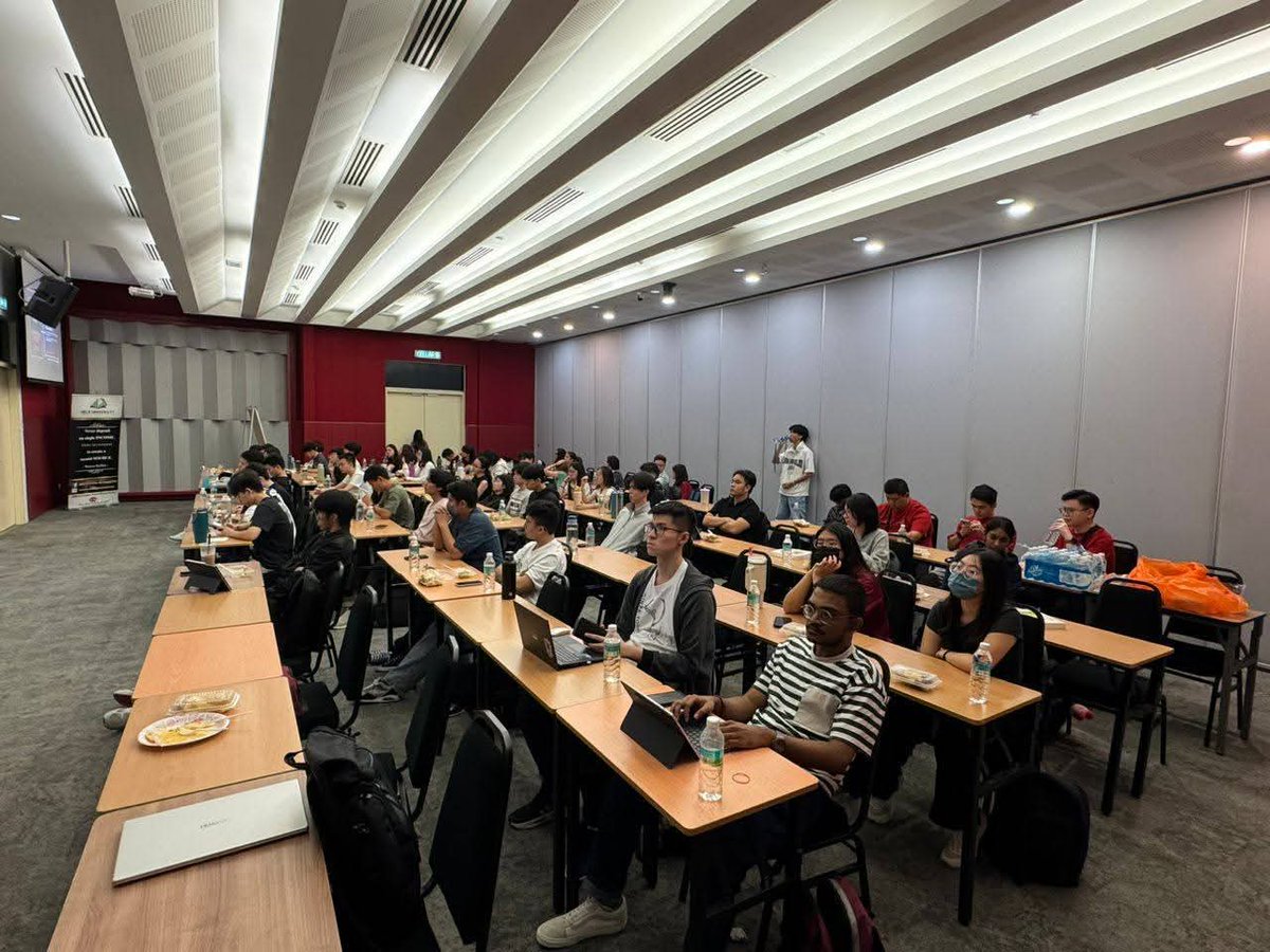 MORE Web3 Community tweet media