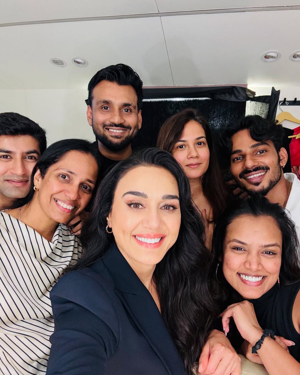 Post shoot smiles ❤️ Thanks to this fun team for a wonderful shoot .  So many new and exciting things coming up 🤩 Ting !