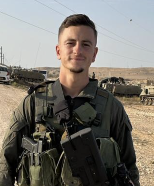 ״אם צריך אני אמות בשביל הארץ״.

רס״ל ניקולס ברגר ז״ל ❤️
חטיבה 261.
נפל בי"ב בשבט התשפ"ד (22 בינואר 2024).
יהי זכרו ברוך 🙏