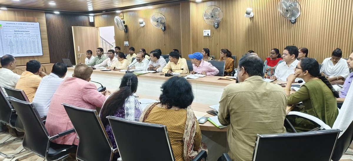 आईसीडीएस द्वारा पोषण माह 17 सितंबर 2025 से 16 अक्टूबर 2025 तक मनाए जाने हेतु बैठक का आयोजन विकास भवन सभागार, #सोनभद्र में की गयी। <a href="/UpRuralDev/">U.P. Rural Development Dep</a> <a href="/DmSonbhadra/">DM/DEO Sonbhadra</a> <a href="/CMOfficeUP/">CM Office, GoUP</a>