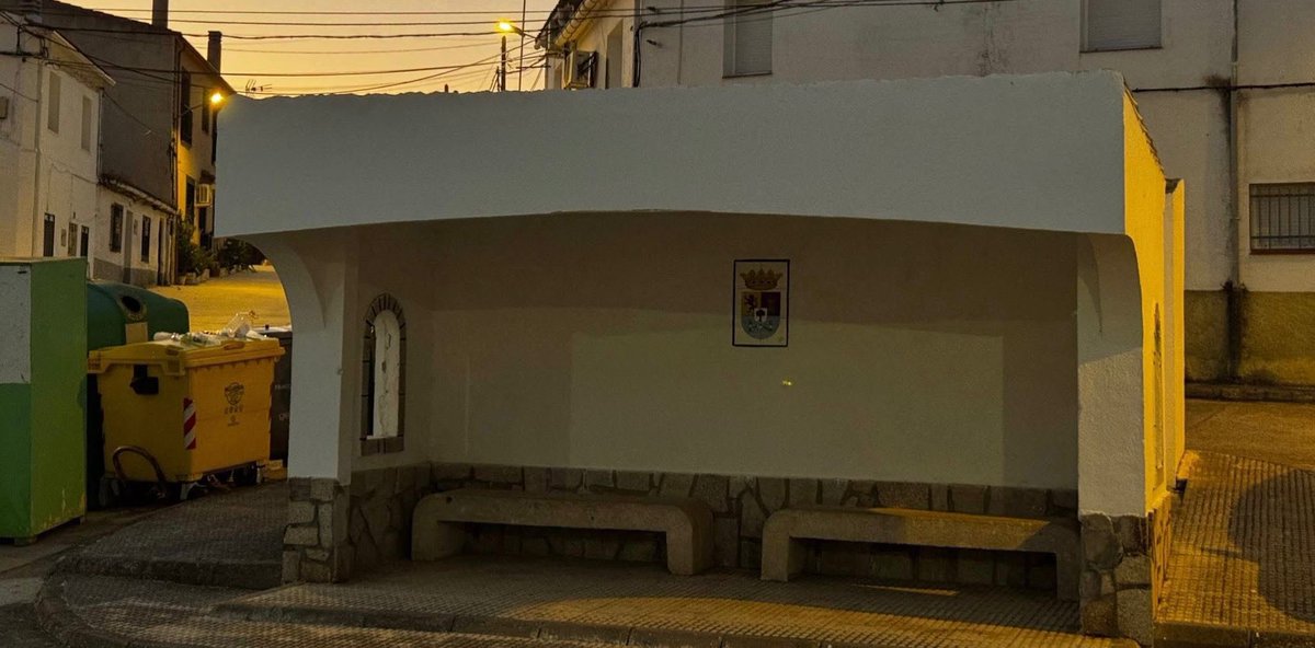 Una semana después de comenzar el curso, aún hay pueblos como Mirabel sin transporte escolar. La crisis se ha cerrado en falso y cientos de niños y niñas siguen pagando las consecuencias.

La política está para resolver problemas, no para esconderos ni taparlos con insultos.