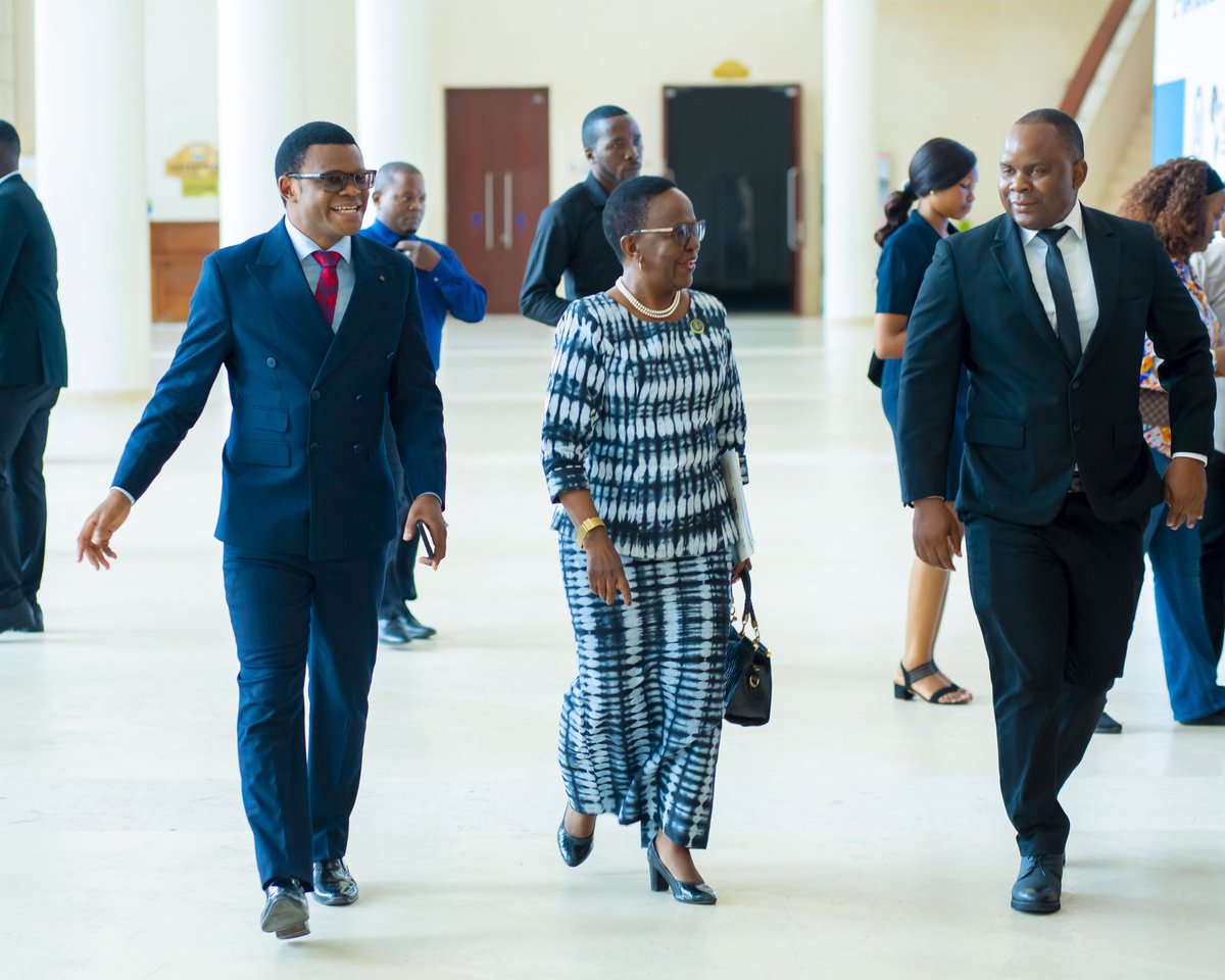 ALII_Africa's tweet photo. An incredible gathering.

Amazing participants lit up the 2nd National Forum on Youth, Peace, and Security at JNICC with passion, ideas, and unstoppable energy. Together, we’re shaping a future where youth lead the way to lasting peace.

#Youth4PeaceAgenda | #NFYPS2025 https://t.co/Vgczz6NuJ2