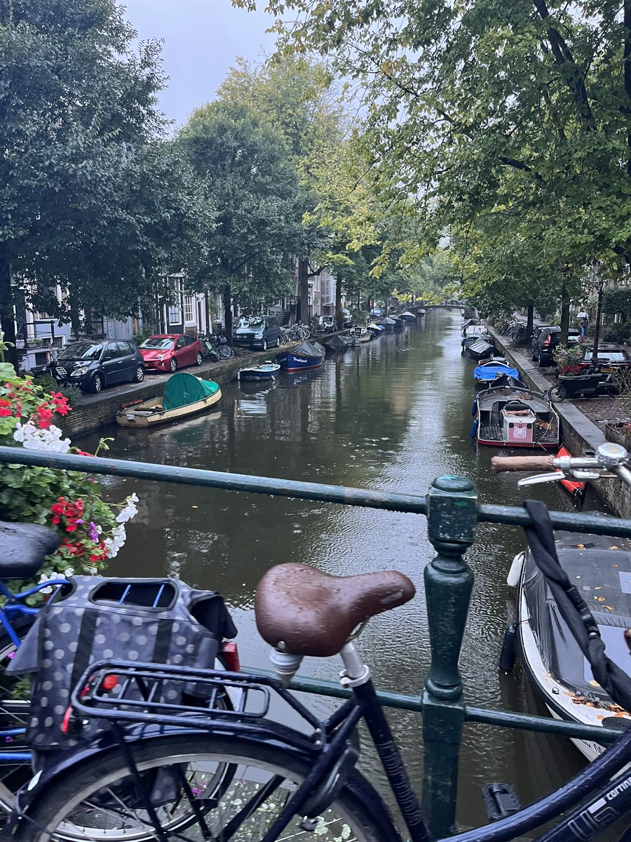 KaspaQueeen's tweet image. Amsterdam was so much more fun with $KAS friends ✨ such a pleasure continuing the @KaspaExperience with you both! @Ine_verna @TheVisualAye thank you for dinner and the fabulous walking tour 🩵