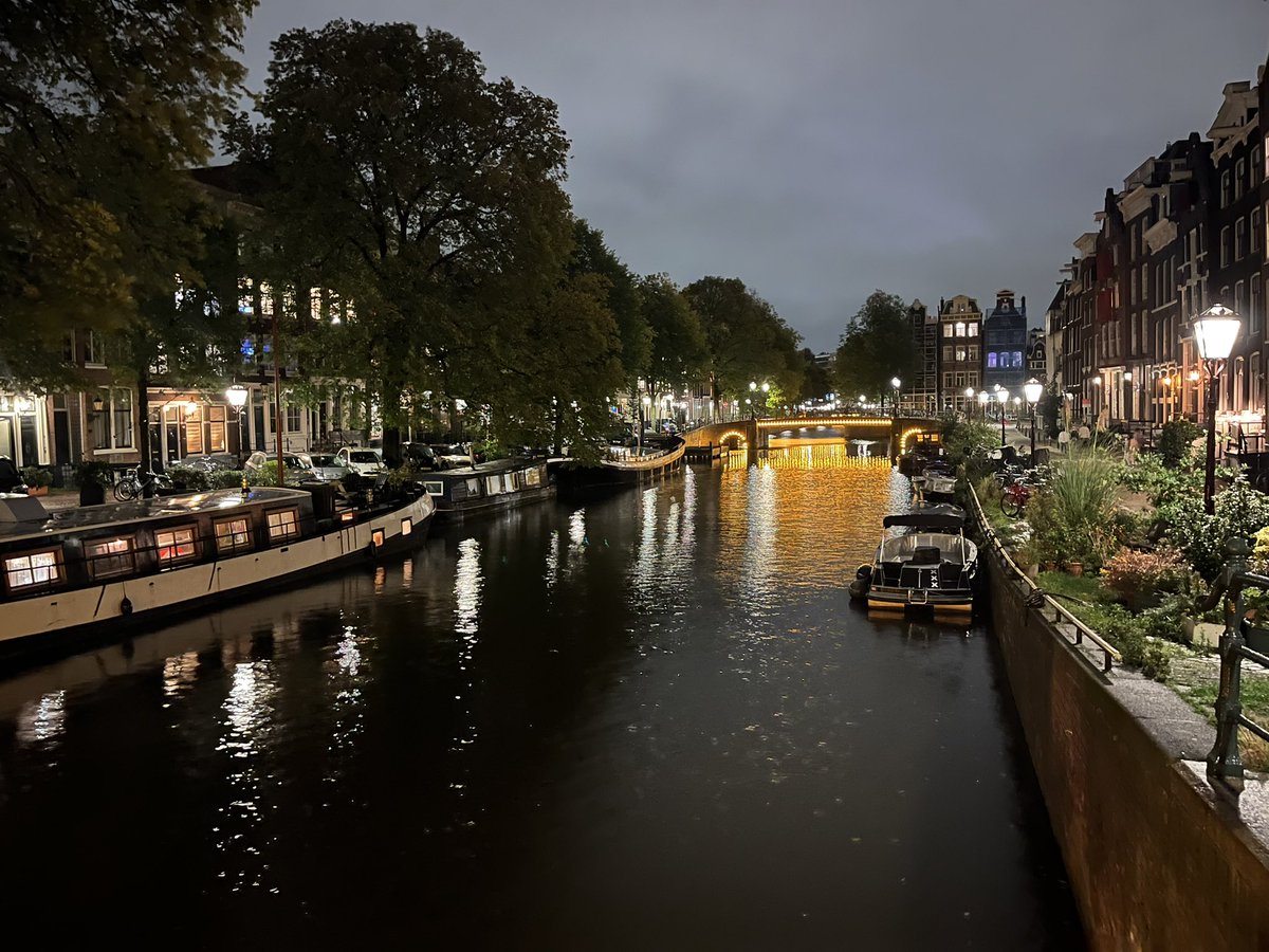 KaspaQueeen's tweet image. Amsterdam was so much more fun with $KAS friends ✨ such a pleasure continuing the @KaspaExperience with you both! @Ine_verna @TheVisualAye thank you for dinner and the fabulous walking tour 🩵