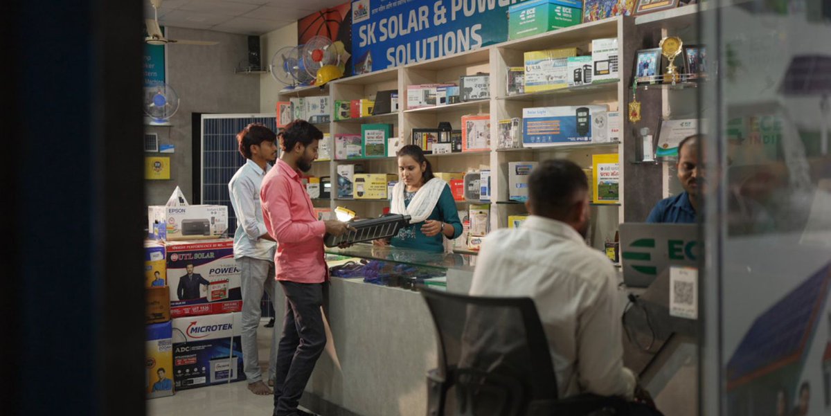 RuralElec's tweet image. ❗ Evidence shows that local companies with gender parity or female leadership are
more profitable ♀️  

Currently, women represent only 32% of the total workforce in the #renewable energy
sector. Promoting #genderequality in leadership and management in the renewable energy…