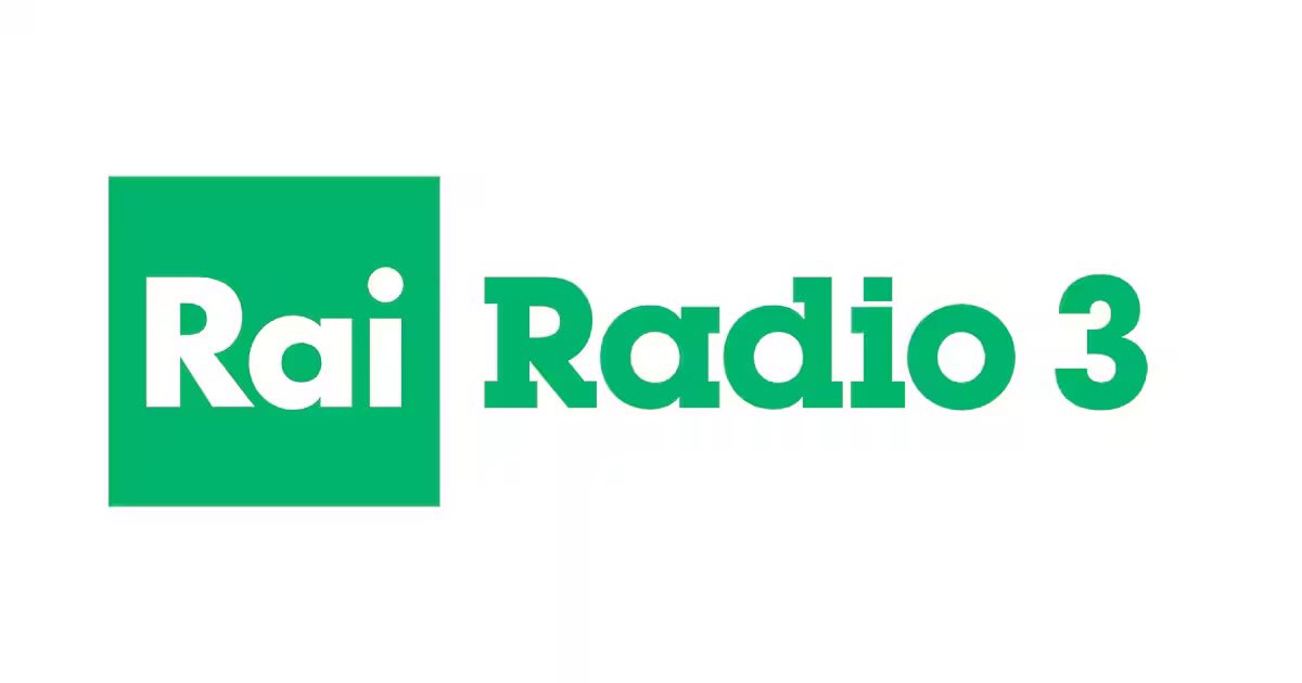 AnnaBnl's tweet photo. Oggi alle 11 sarò in diretta su Radio3 per parlare della situazione politica e sociale in Francia, in una giornata di scioperi che vede i sindacati compatti. 🇫🇷 #francia #parigi #governo @Radio3tweet https://t.co/JYtLW11brF