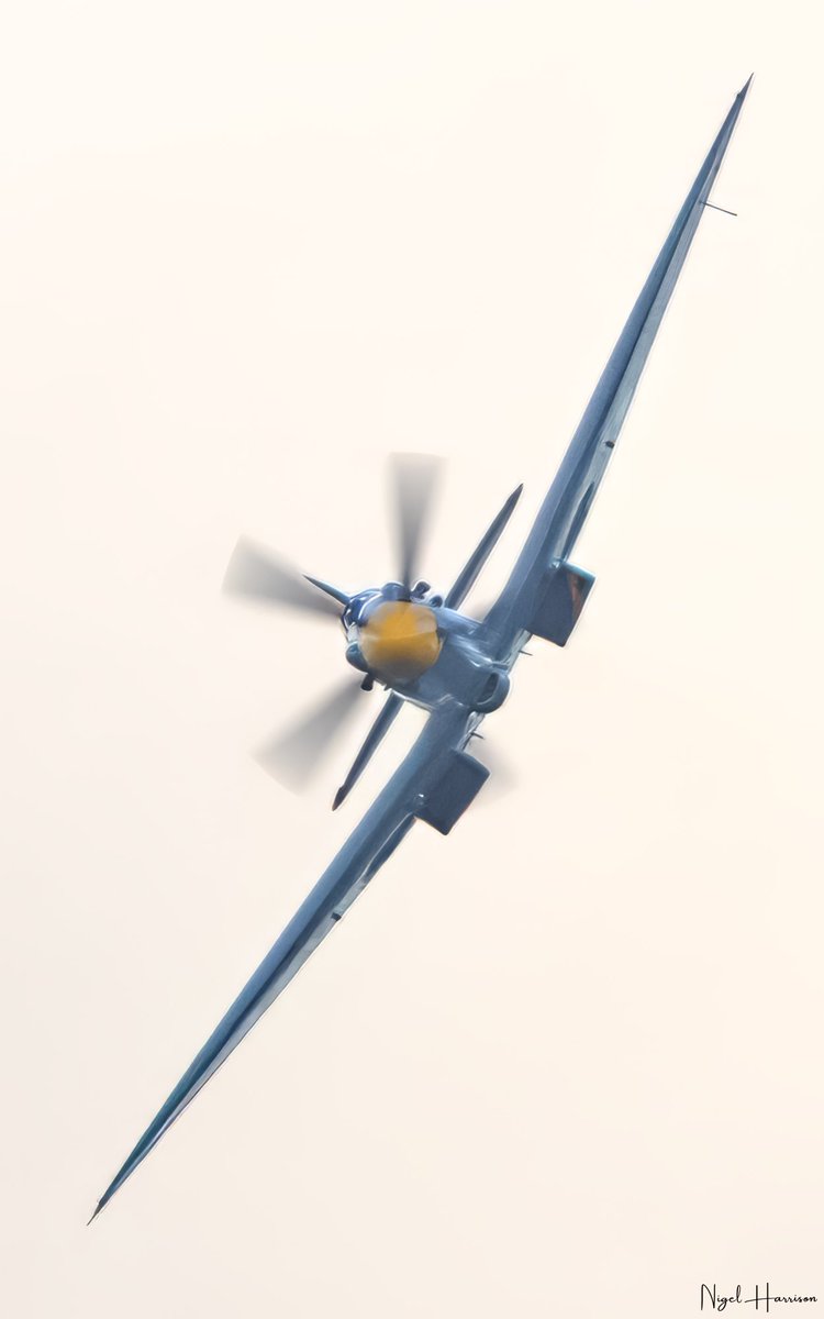 AircraftPhotoz's tweet photo. Evening Sortie 

Battle of Britain Memorial Spitfire PM631 https://t.co/9MXxyUhHmI