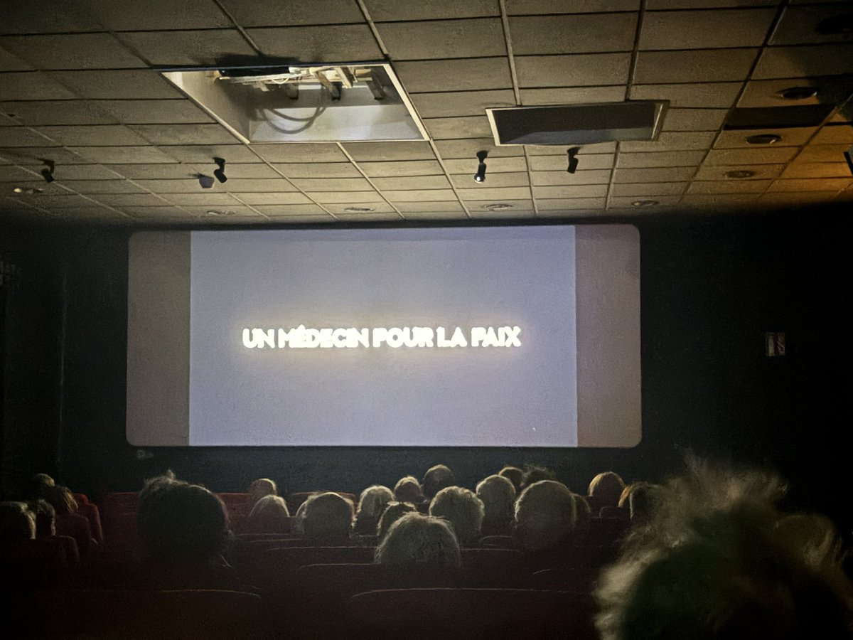 🎬 🕊️Ciné-débat autour du film « Un médecin pour la paix : Sur les chemins de l’espoir à Gaza » de Tal Barda, en présence de <a href="/ASavinelBarras/">Anne Savinel Barras</a>, présidente de <a href="/amnestyfrance/">amnestyfrance</a> &amp; de <a href="/hakimagouni1/">hakimagouni</a>. Merci à <a href="/AmnestyLille/">Amnesty Lille</a> pour cette diffusion et pour porter haut la voix de la paix.