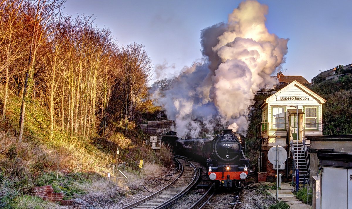 Harrogate Advertiser (@hgateadvertiser) on Twitter photo Edinburgh or London by steam train – for a Christmas trip to remember check out this festive reader offer
#AD <a href="/railwaytouring/">Railway Touring Co.</a> #ChristmasMarkets #FestiveTreat #Edinburgh #London #SteamTrain #York #DaysOut
trib.al/5XgWd3U Edinburgh or London by steam train – for a Christmas trip to remember check out this festive reader offer
#AD <a href="/railwaytouring/">Railway Touring Co.</a> #ChristmasMarkets #FestiveTreat #Edinburgh #London #SteamTrain #York #DaysOut
trib.al/5XgWd3U