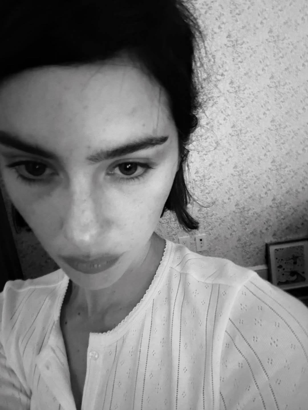 グレイシー・エイブラムス Gracie Abrams 日本公式
