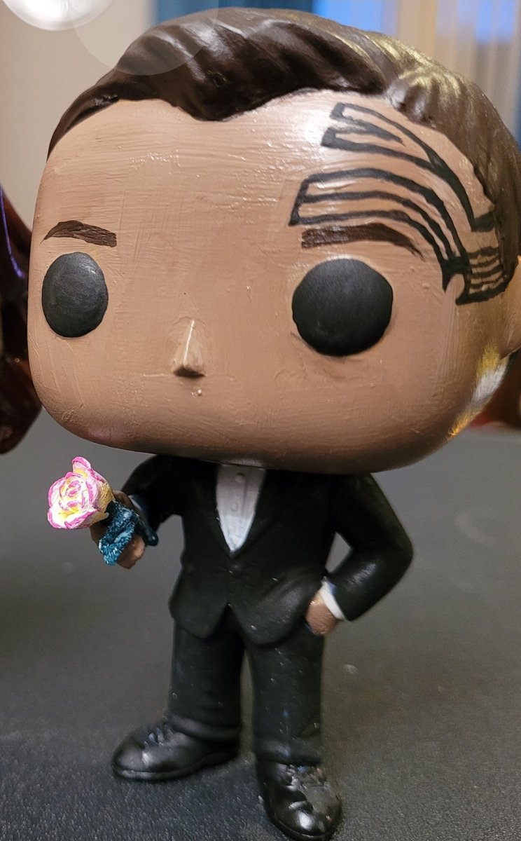 Julie74656's tweet photo. My custom #Funko #FunkoPop #StarTrek #StarTrekVoyager #Janeway #Chakotay In the episode Coda, Chakotay spoke of P1 Ballet Kathryn, as the Dying Swan. And we knew of P2 Boxer Chakotay. P3/4 My view of them at the Homecoming Ball, on Earth. This should have happened. #PeaceRose https://t.co/2IAWowgF9K
