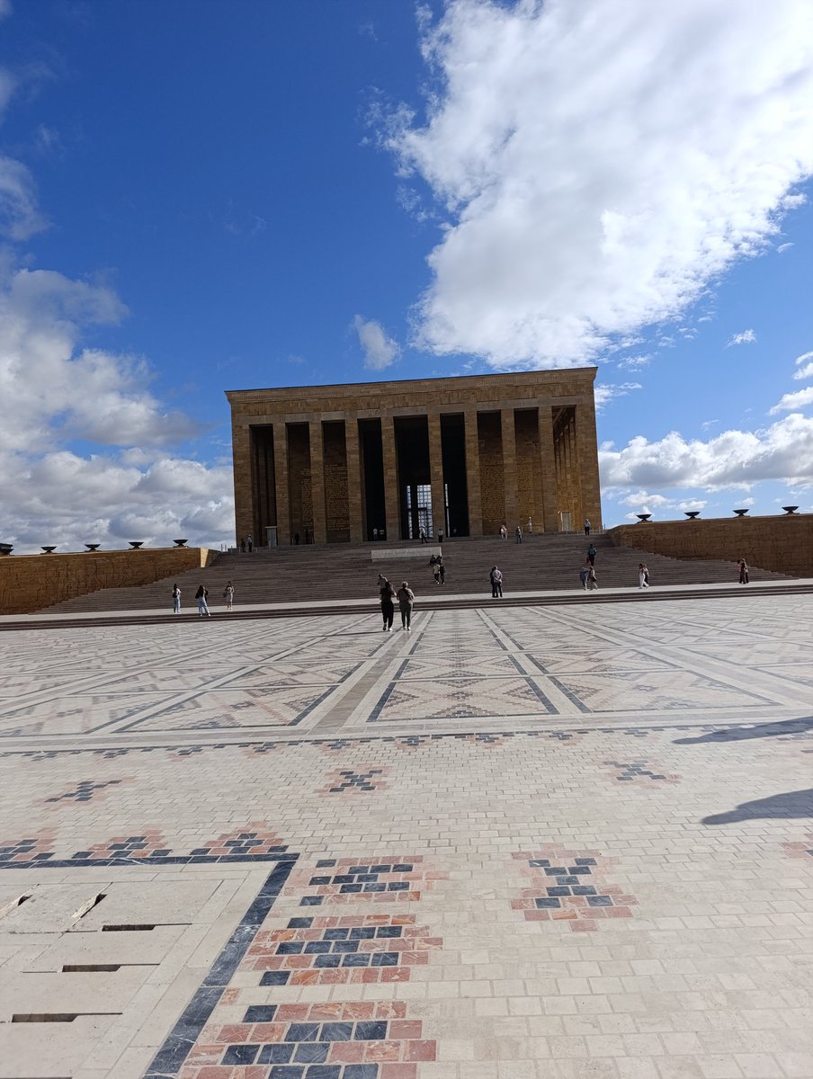 Atamın yanına geldik çok şükür 🥹🖤