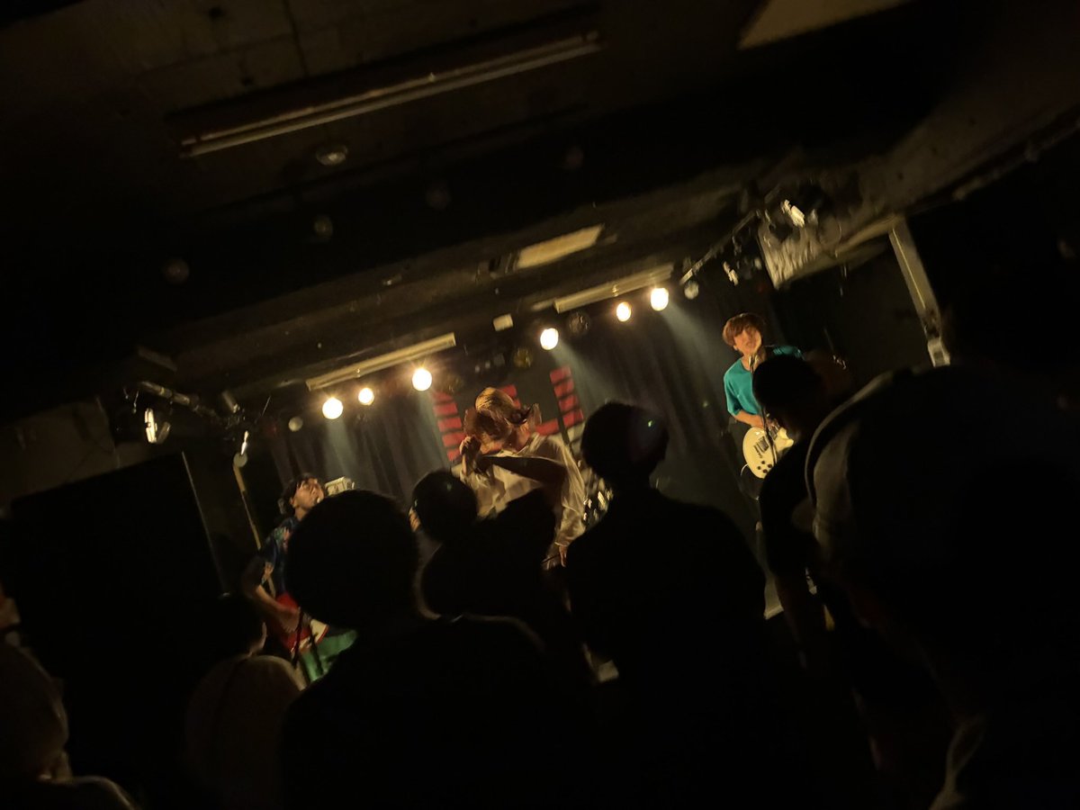 _bulbsofpassion's tweet image. 日が経ってしまいましたが9月6日のオカザキ君のイベント凄く楽しかったです。yodareのメンバーさん達や及川くんに久々に会えたり、素晴らしいバンドの中ライブをやらせてもらえて嬉しかったです。郡山peakaction凄く良い所だった。
オカザキ君本当にありがとうございました！またすぐに会おうね。