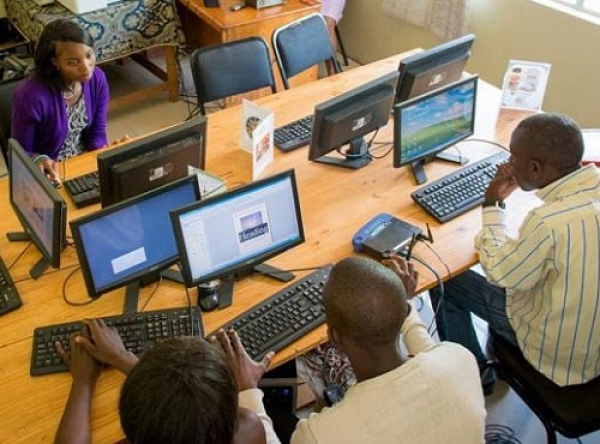 Les candidatures pour le Faso Digital 2025 ouvertes jusqu’au 30 septembre wearetech.africa/fr/fils/breves…