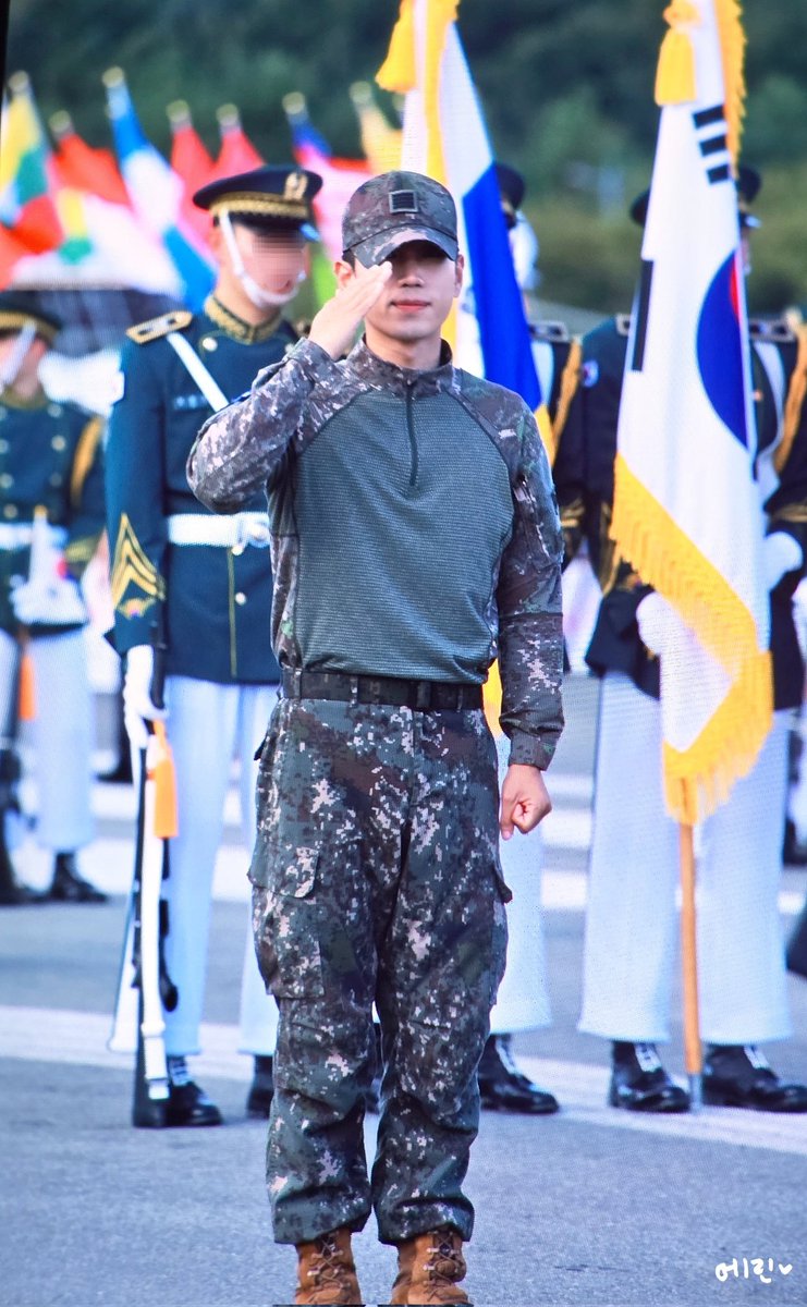 250918 지상군페스티벌 pre
충성🫡 

#VANNER #배너 #육군공연팀 
#성국 #박성국 #SUNGKOOK