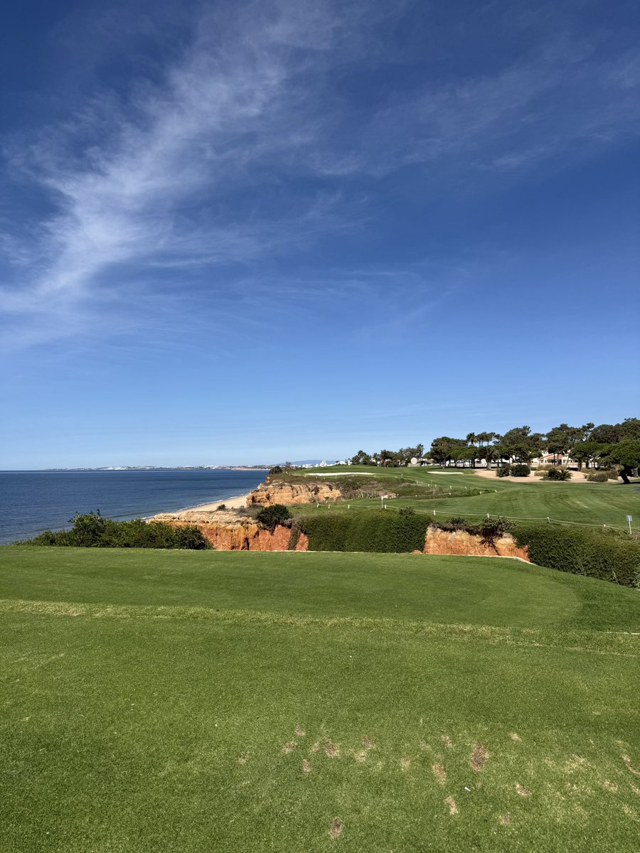 CoinMoonerz1's tweet photo. Gm to my 5 active followers. 

Not dead, just been enjoying life on holiday and the golf course! 

Alphas loading, stay close, real close 👀 https://t.co/5W0k4N1UBG