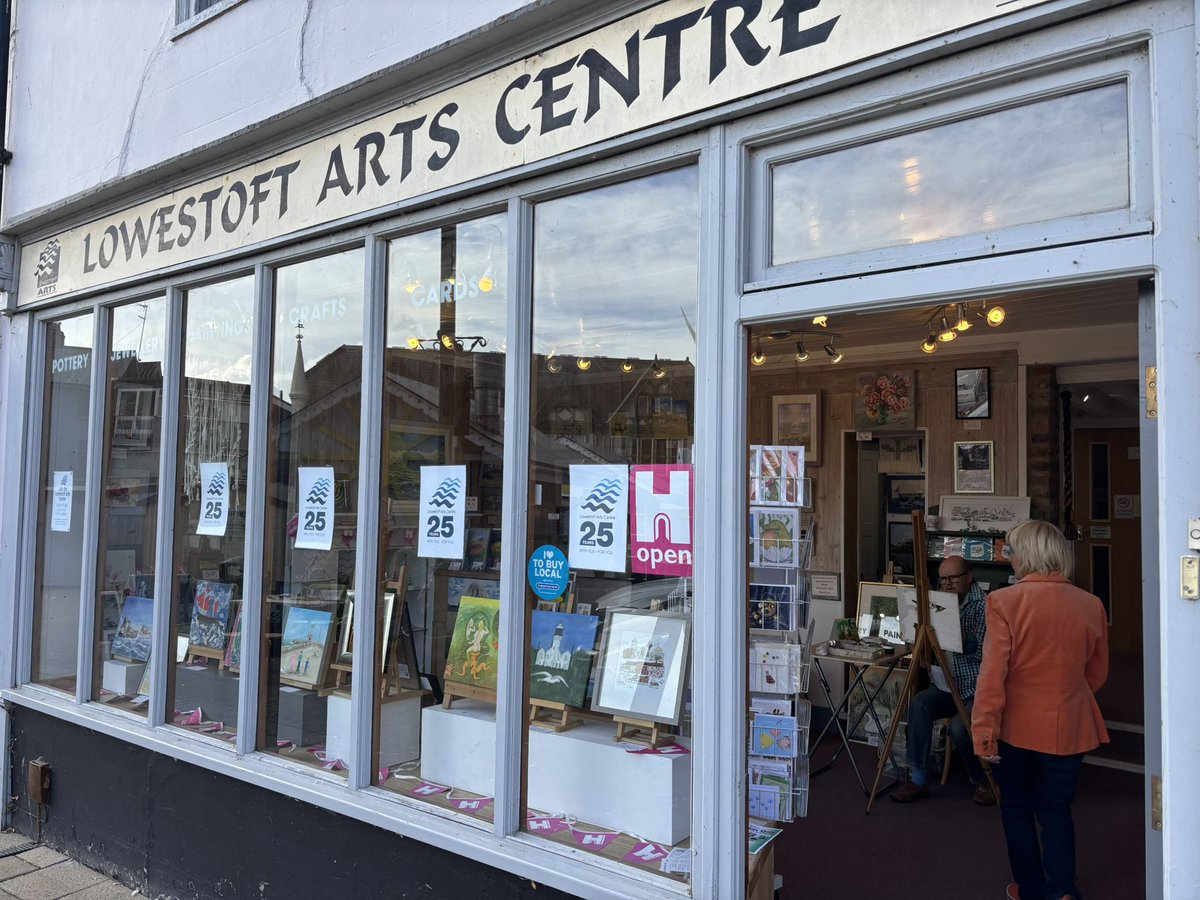 LowestoftHODs's tweet photo. Still lots to of free activities to enjoy as part of @LowestoftHODs Today’s activities are available on our FB page here: https://t.co/K7yF3yVYqz or head to https://t.co/IQJuN6Mudx and search Lowestoft - or call into Lowestoft railway station shop open 10.30am - 4pm. https://t.co/MI30WG4FeW