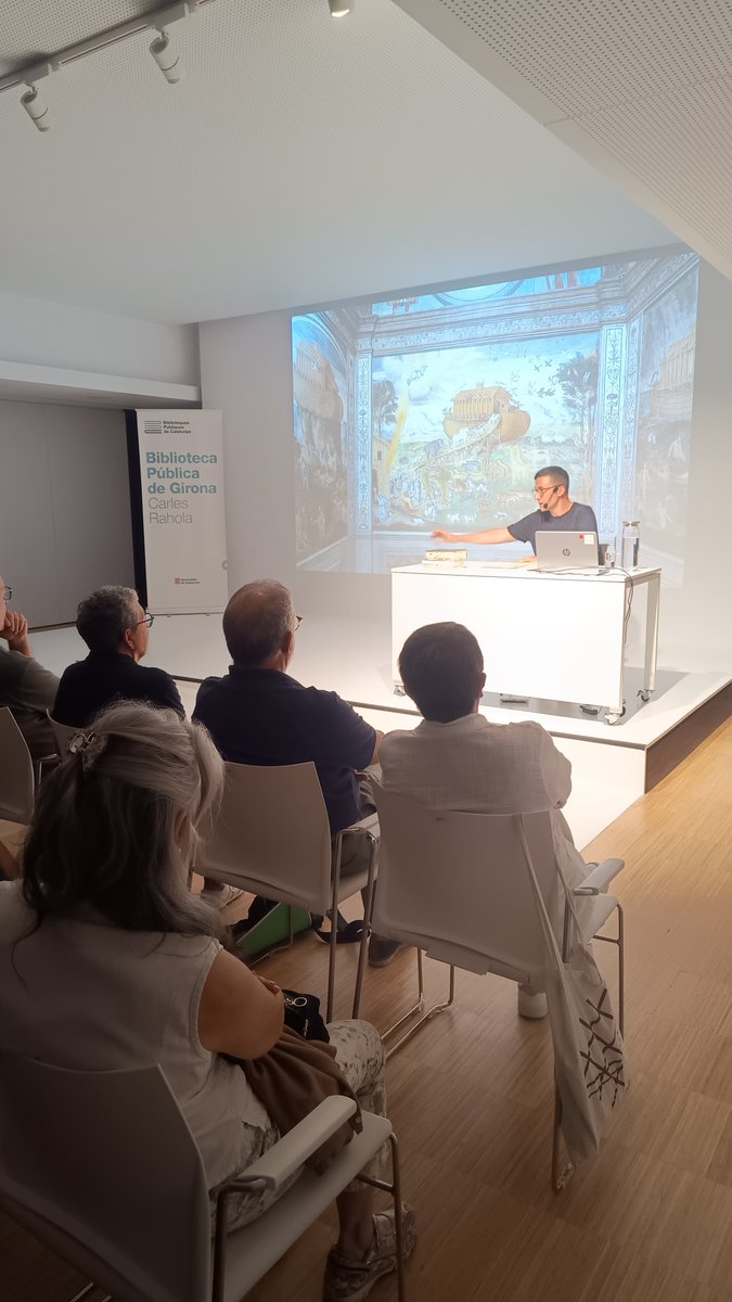 bprahola's tweet image. Un èxit d&apos;assistència i un plaer com sempre escoltar a @miqueldelpozo el passat dimarts a la #BiblioRahola. Inici del 5è cicle #POSTSCRIPTUM amb la Fundació @atriumartis 

👉(I) Conferència &apos;Ante scriptum&apos;

#Bibliotequescat #Girona