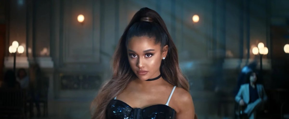 PopCrave's tweet image. 7 years ago today, Ariana Grande released “breathin” as the third &amp;amp; final single from ‘Sweetener.’