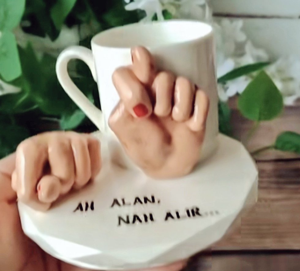 Bu fincandan alıp hediye etmek istediklerim var, onlar hariç herkese kahve, onlara NAH-latte 😇☕ #günaydın