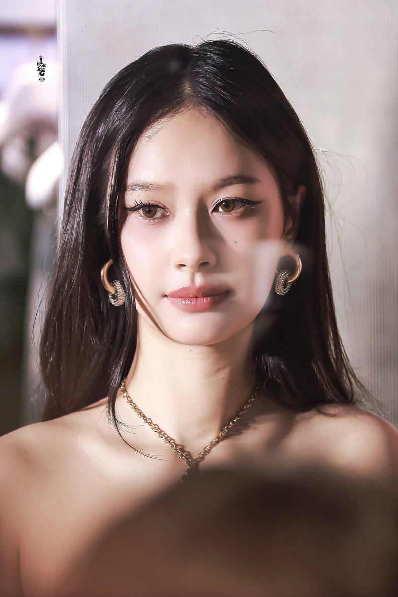 ikkkkkkkG's tweet photo. 250918 🫡

MILKLOVE ACE OF SHADOW

#LynaroundWinter25xML
#MilkPansa @panlyyy https://t.co/C21VyPSOmJ