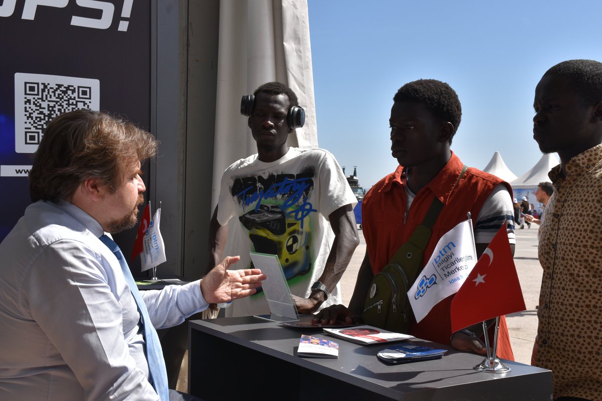 btmistanbul's tweet image. BTM olarak @teknofest İstanbul’da yerimizi aldık! D7 numaralı standımızda yenilikçi girişimlerle ve ekosistem paydaşlarımızla buluşmayı heyecanla bekliyoruz. 🚀

#btmistanbul #ideatobusiness #WeScaleStartups #Teknofest