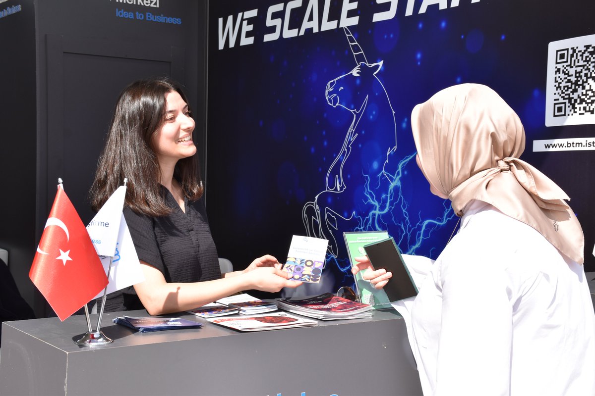 btmistanbul's tweet image. BTM olarak @teknofest İstanbul’da yerimizi aldık! D7 numaralı standımızda yenilikçi girişimlerle ve ekosistem paydaşlarımızla buluşmayı heyecanla bekliyoruz. 🚀

#btmistanbul #ideatobusiness #WeScaleStartups #Teknofest