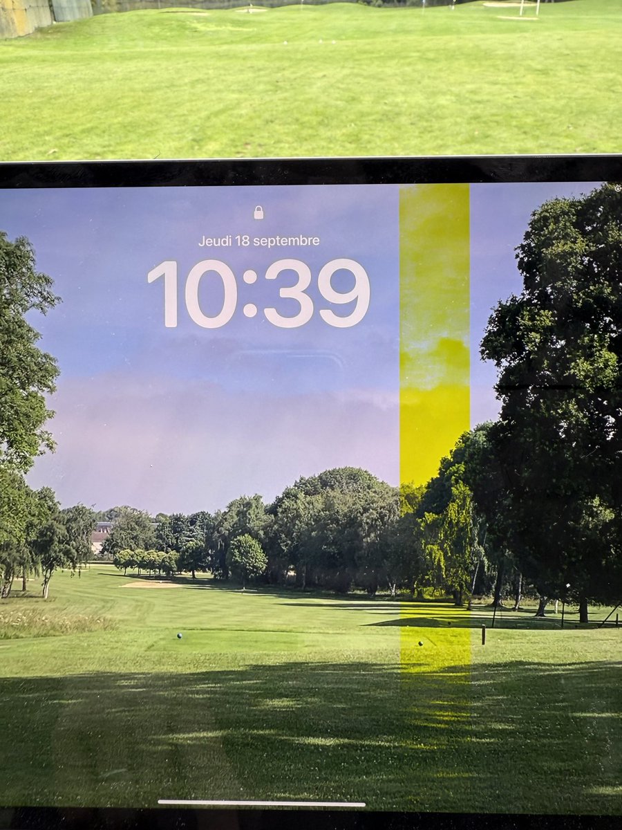 Bonjour <a href="/Apple/">Apple</a> vous savez à quoi cela est dû ? Merci