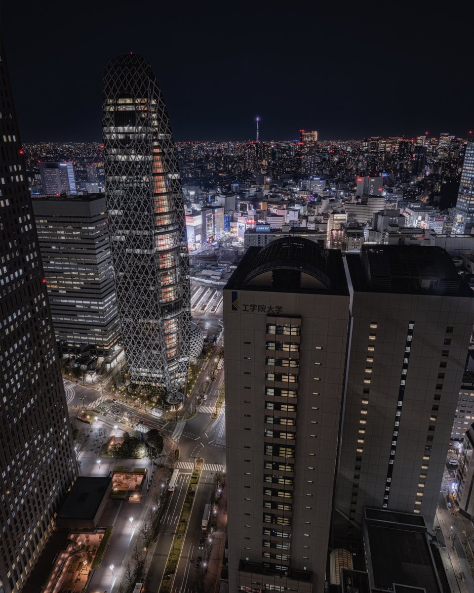 RyotaKawaguchi's tweet image. 夜の新宿がシティハンターの世界