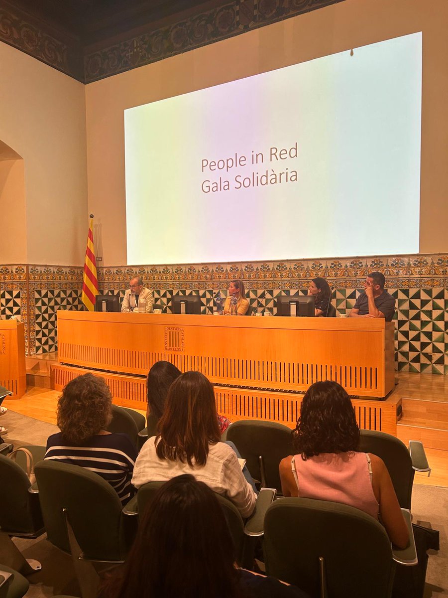 Fundacio_Lluita's tweet image. 🚀Ahir vam participar en el #FundraisingPopUpCampus organitzat per Fundraising.cat.

🗣️ El nostre gerent, Albert Tuldrà, va participar en una taula rodona sobre gales benèfiques.

Gràcies per una jornada tan enriquidora! 👏

#fundraising #lluita #tercersector #solidaritat