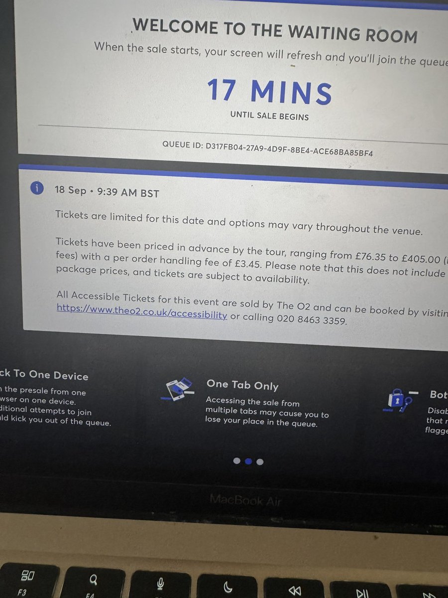 LinziP's tweet image. Why is it saying tickets are limited ? Before it’s even opened ??😬😬😭😭😭 #Arianagrandetickets #arianagrande #o2 #ticketmaster #EternalSunshineTour