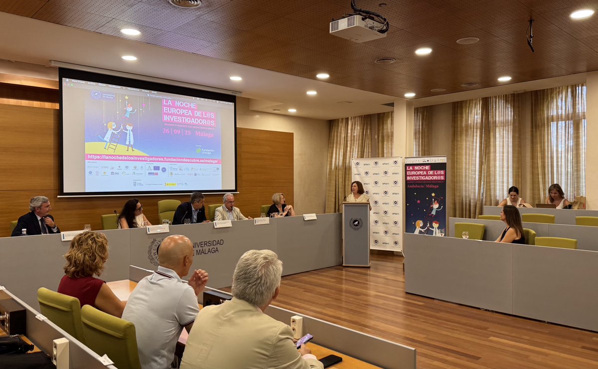 🗣️Rosario Moreno, jefa de Servicios de <a href="/umadivulga/">UMA Divulga</a>, detalla la programación de #NIGHTSpain, que en esta nueva edición se celebrará en localizaciones como el Paseo del Parque, el Rectorado, el Auditorio Eduardo Ocón, la <a href="/SEAPMalaga/">La Económica</a> y el Centro Oceanográfico de Málaga.