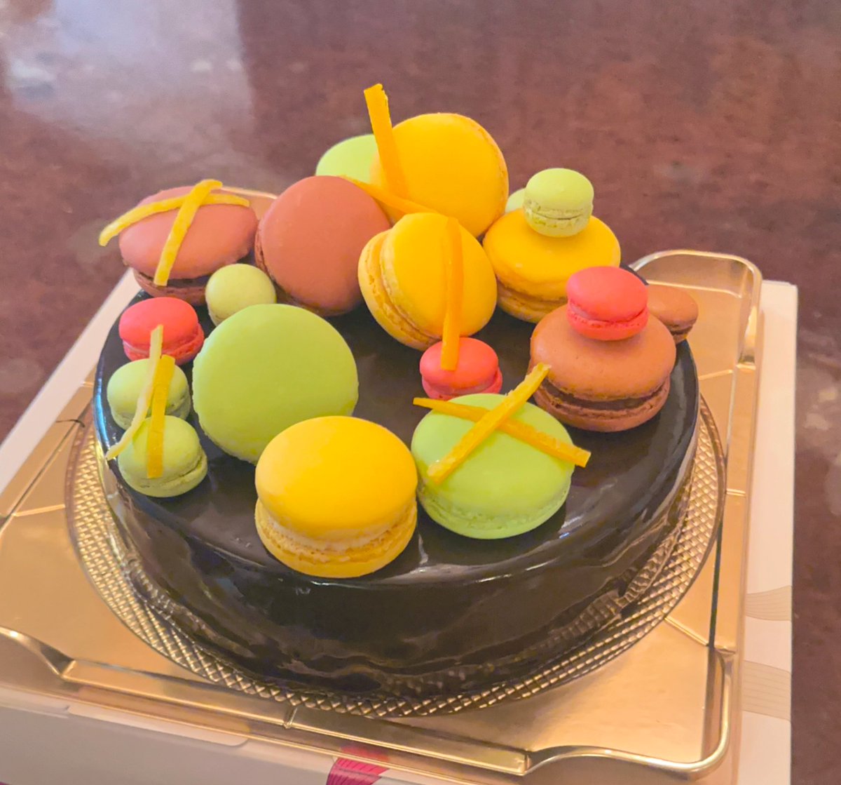 モコロンがたくさん乗った誕生日ケーキだぞ。

ひろみつ