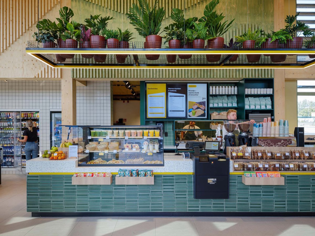 Yesterday was the opening of our newest <a href="/Fastned/">Fastned</a>  family member! And what kind of station, a real flagship 🇧🇪🚢 Gentbrugge South and North are now open for the public!