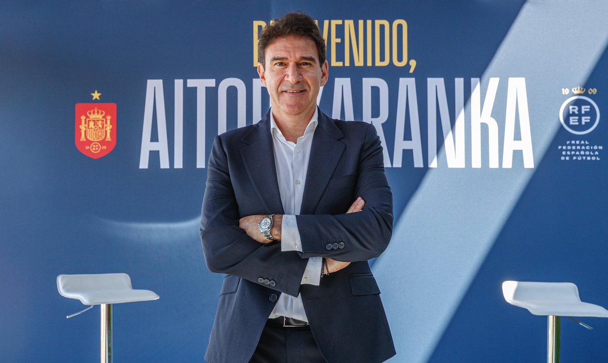 Hoy toca felicitar a Aitor <a href="/Karanka/">Aitor Karanka</a>, ex jugador, entrenador y actual director técnico de desarrollo y de la Selección absoluta masculina de la <a href="/rfef/">RFEF</a>. 🇪🇸

¡Feliz cumpleaños! 🥂😊