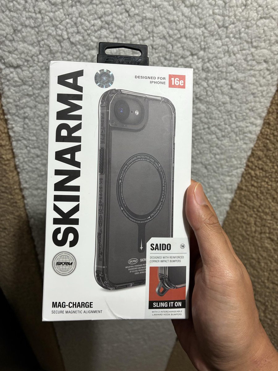 satriapandu's tweet photo. @alchiv3s Maaf kak berminat tebus casing skinarma 16e ini ga kak? Saya kebanyakan case wkwkkw https://t.co/yY3EffI7V3