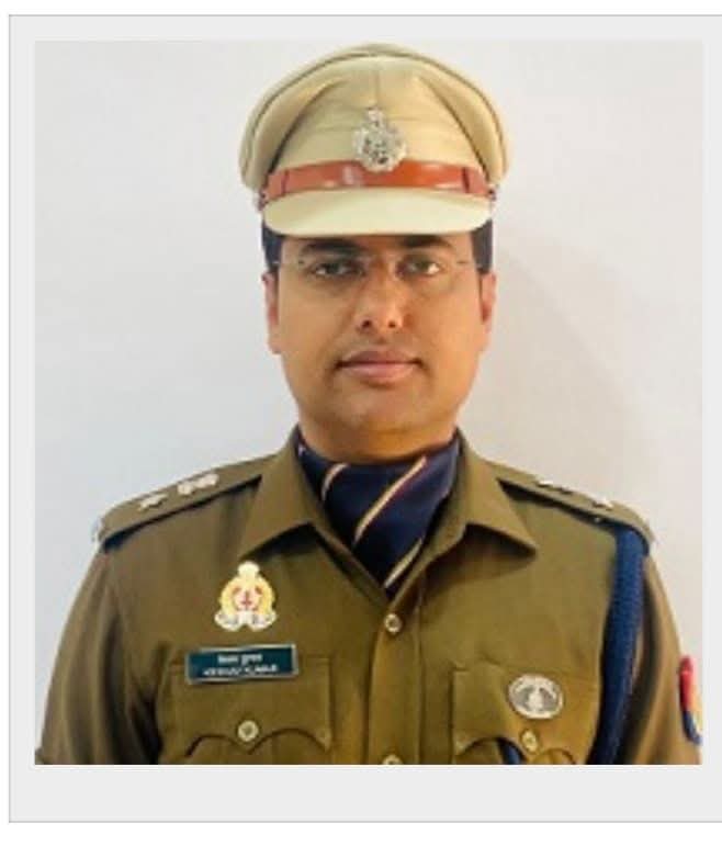 भगवान बुद्ध की नगरी में आपका स्वागत है 
कुशीनगर नवागत पुलिस अधीक्षक श्री केशव कुमार जी