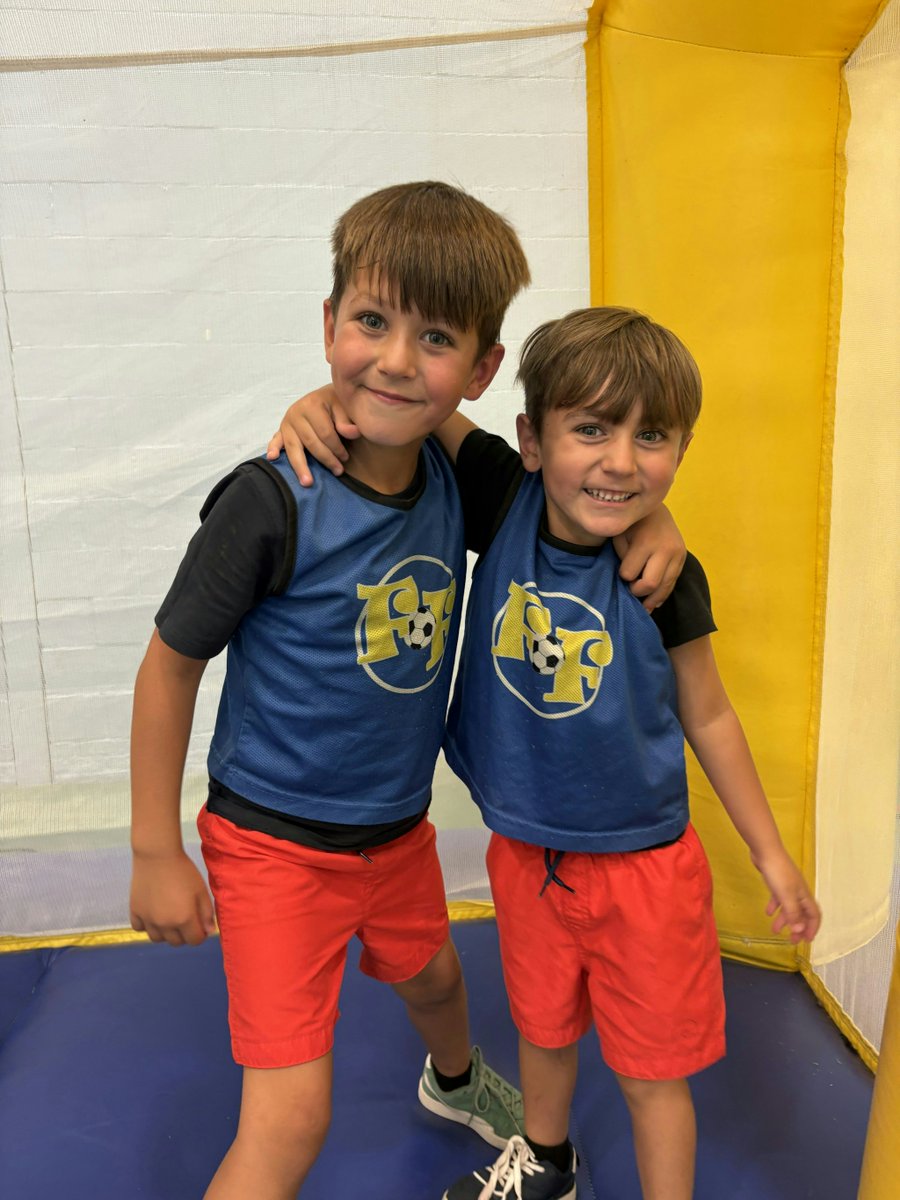 👨‍👩‍👧‍👦 SIBLINGS! It is always great to see so many siblings attending our programs!

At the Football Fun Factory, we aim to break down barriers to entry and increase participation, and our sibling discount is one big factor in allowing us to make this happen!