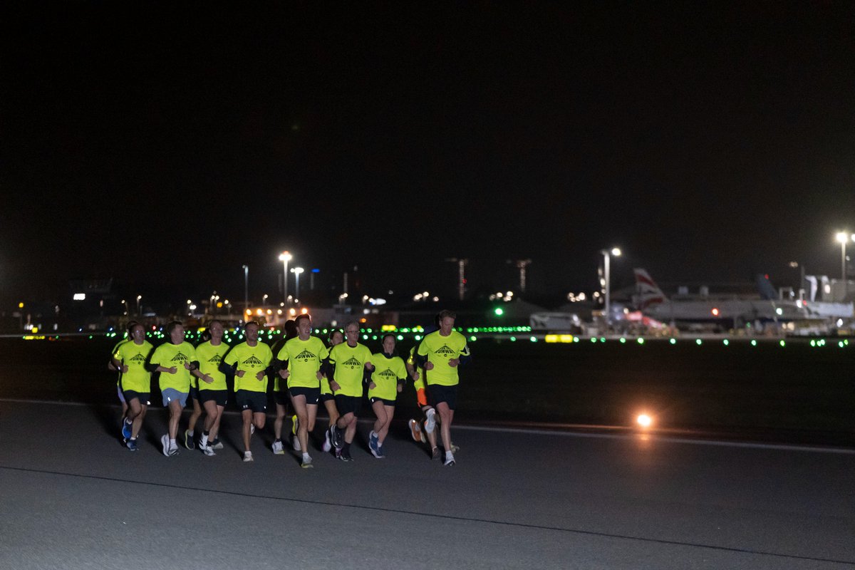 Run the Runway makes history 🏃‍♀️ ✈️

50 lucky runners made history today as we opened our runway for a fun run held as part of the city’s official Glasgow 850 celebrations in partnership with <a href="/GlasgowCC/">Glasgow City Council</a> and AJ Bell Great Scottish Run.

bit.ly/4nfuEUG

#Glasgow850