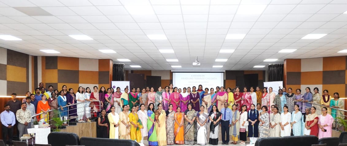 Mrs Laboni Saxena, Vice President, NWWA (ER), delivered a talk for parents of #NCSVizag on “Handling Teenage Children.” The event, organised by NWWA Jagriti Group aimed at providing actionable guidance to parents in effective grooming of their children.